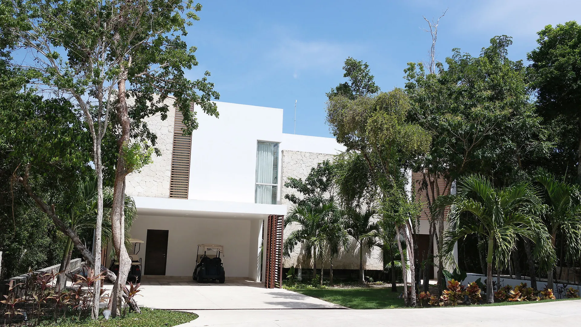 Bahia Principe Vacation Rentals - Quetzal - One-Bedroom Apartments Chacalal Mexico